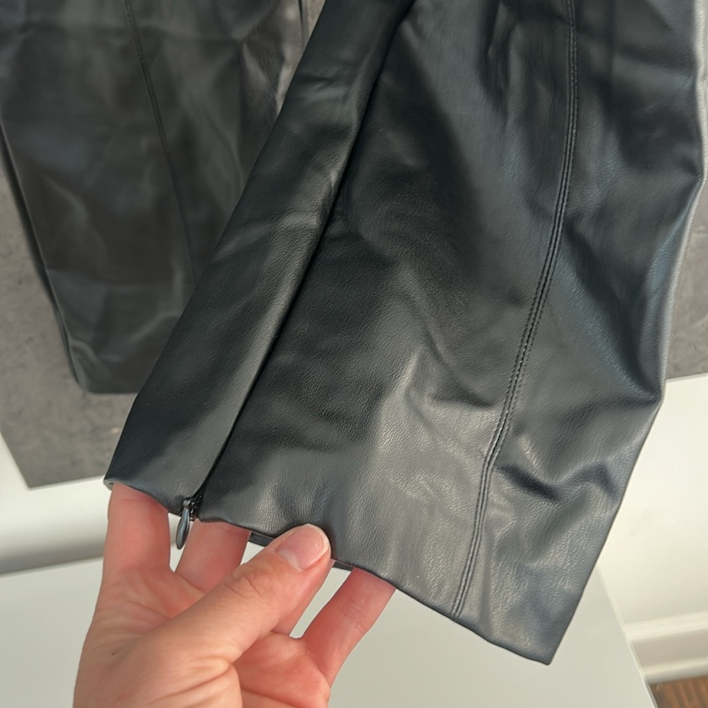 Zara Faux Leather Pants NWT Sz XS zipper fly stitch detail high rise black flare - Picture 7 of 9